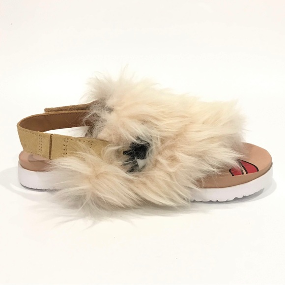 UGG PUNKI FURRY SANDALS -NATURAL FLUFFY SHEEPSKIN -BIG KIDS US 4 -NEW - Picture 6 of 9